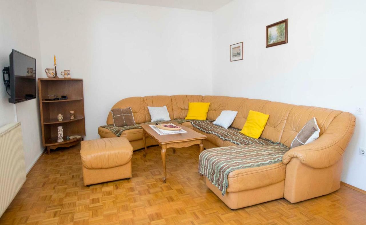 Apartmaji Karbic Postojna Exterior photo